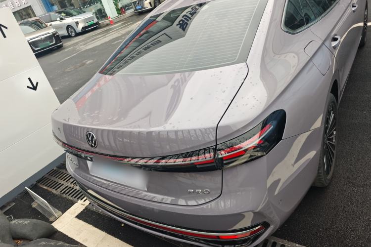 Used Volkswagen Passat 2025 Pro 380TSI Dragon Supreme Edition