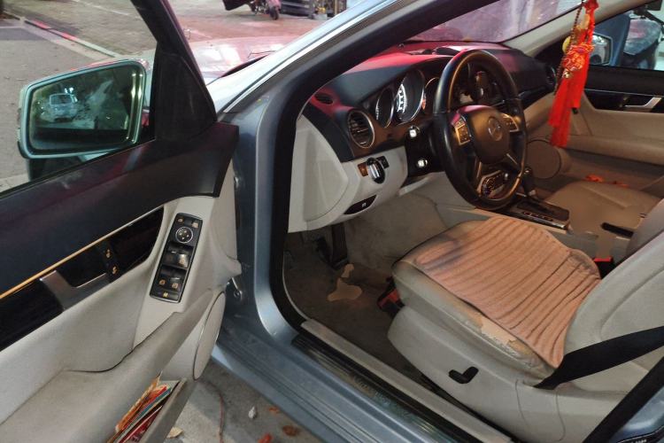 Used Mercedes-Benz C-Class 2013 C 180 Classic Grand Edition
