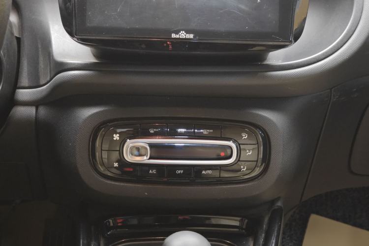 Used smart fortwo 2015 1.0L 52 kW hardtop Dynamic version