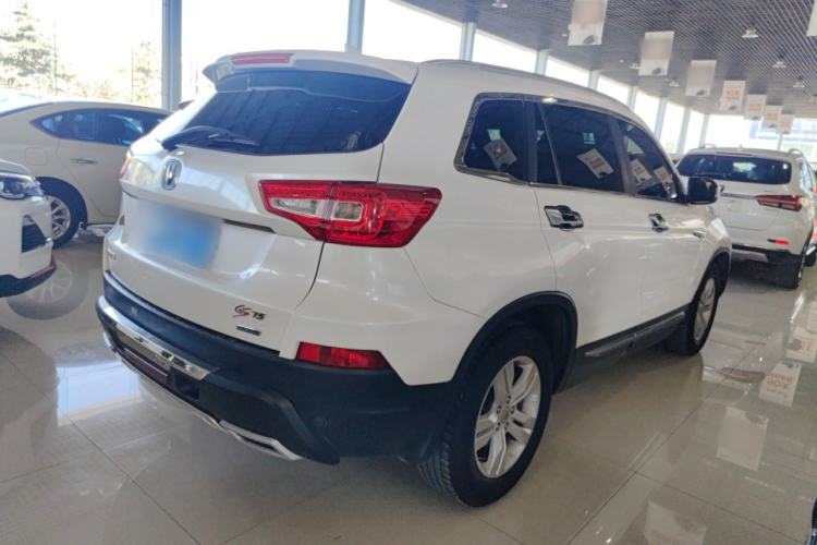 Used CHANGAN CS75 2016 2.0L Manual Luxury Version China IV Standard

