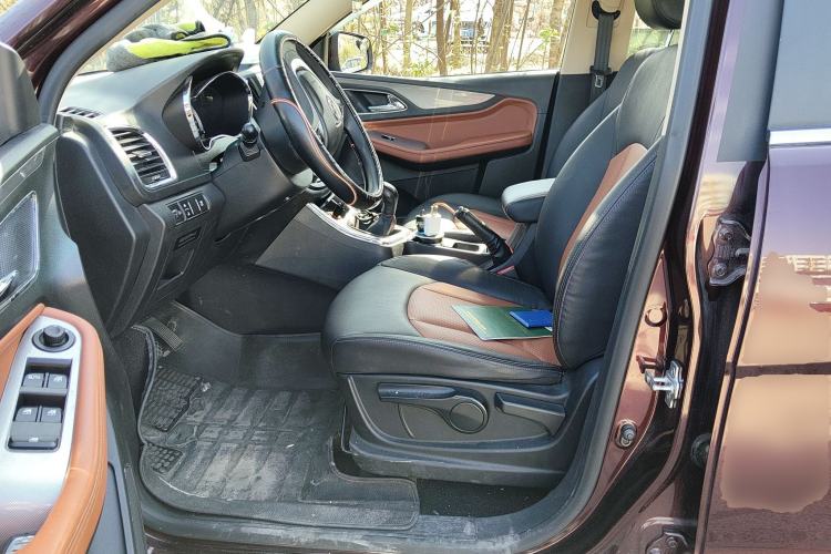 Used Baojun 560 2015 1.8L Manual Elite Edition
