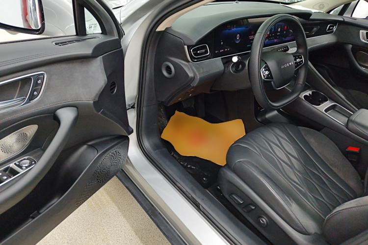 Used Roewe D7 2023 DMH 125km Excellence Edition
