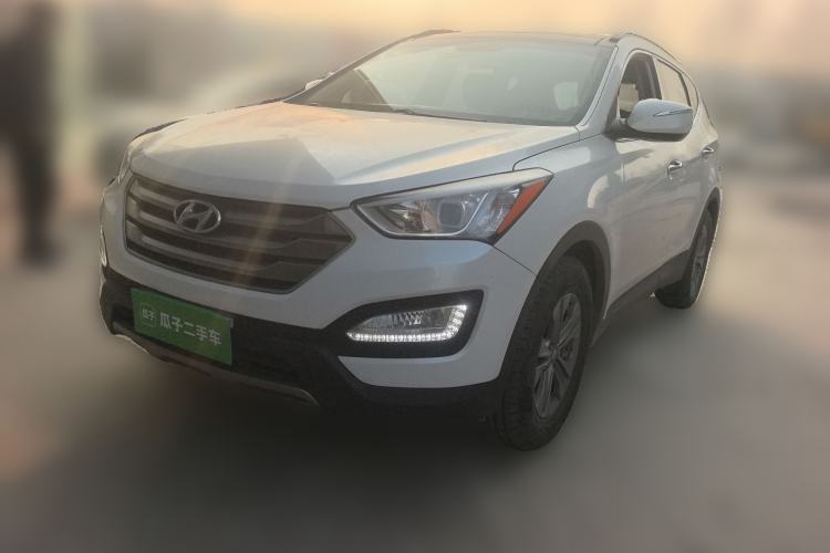 Used Hyundai Santa Fe 2015 2.4L Automatic All-Wheel Drive Smart Version 5 Seats