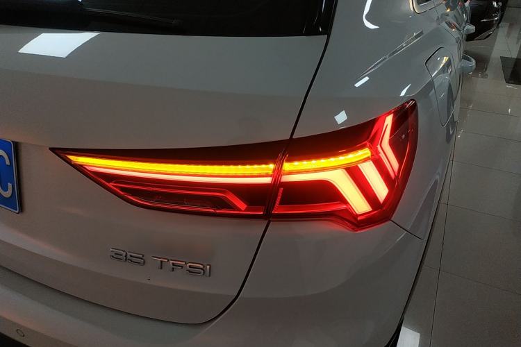 Used Audi Q3 2021 35 TFSI Fashionable and Elegant Model
