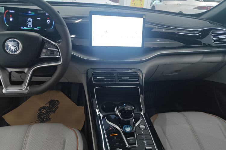 Used BYD Qin PLUS 2024 Honor Edition EV 510KM Leading Model
