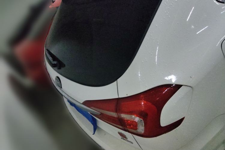 Used BYD Tang 2015 2.0T Four-Wheel-Drive Flagship Model Rear