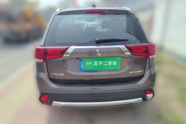 Used Mitsubishi Outlander 2018 2.0L Two-Wheel Drive Glory Edition 5 Seats