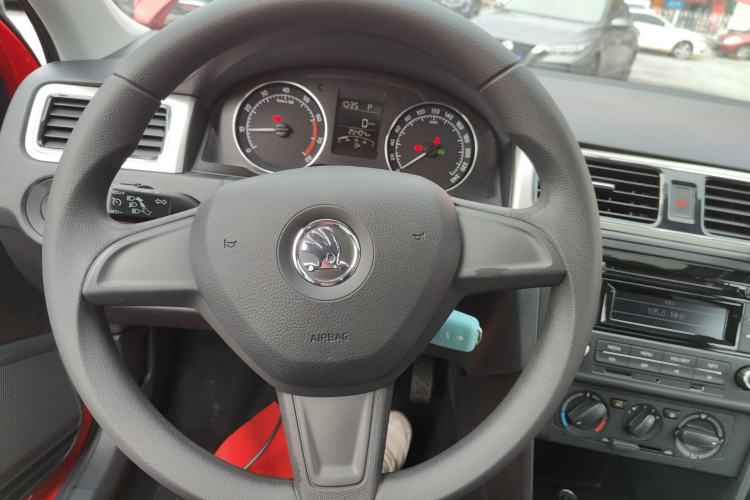 Used Skoda Rapid Spaceback 2014 1.6L Automatic Enjoyment Edition