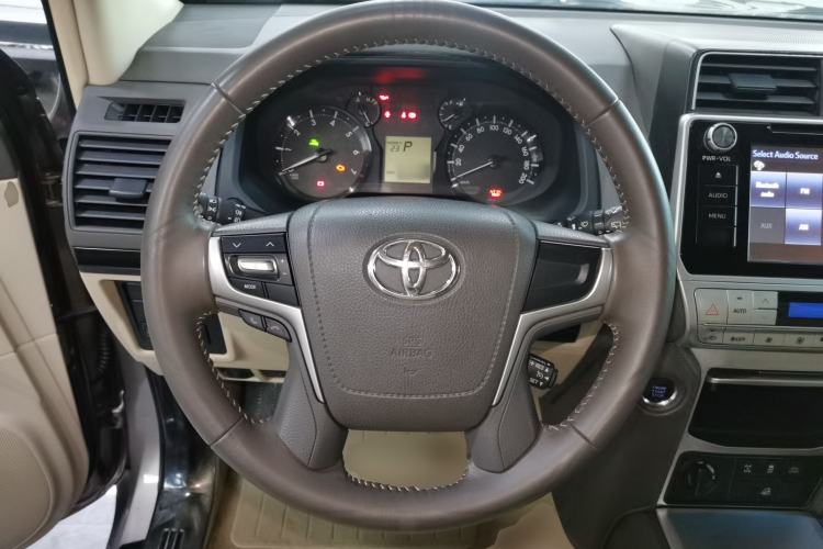 Used Toyota Prado 2018 4.0L TXL Dual Airbags External Mount – Middle East

