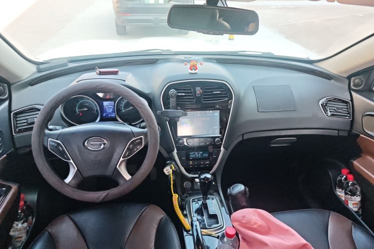 Used GAC Trumpchi GS5 2013 2.0L Automatic Two-Wheel Drive Light Interior Special Edition
