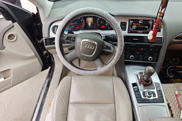 Used Audi A6L 2011 2.0 TFSI Automatic Standard Edition Steering Wheel