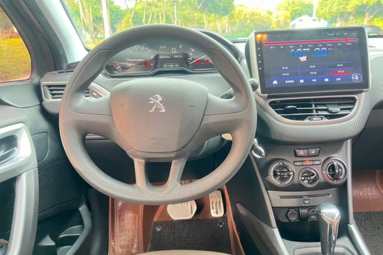 Used Peugeot 2008 2015 1.6L Automatic Playcool Edition
