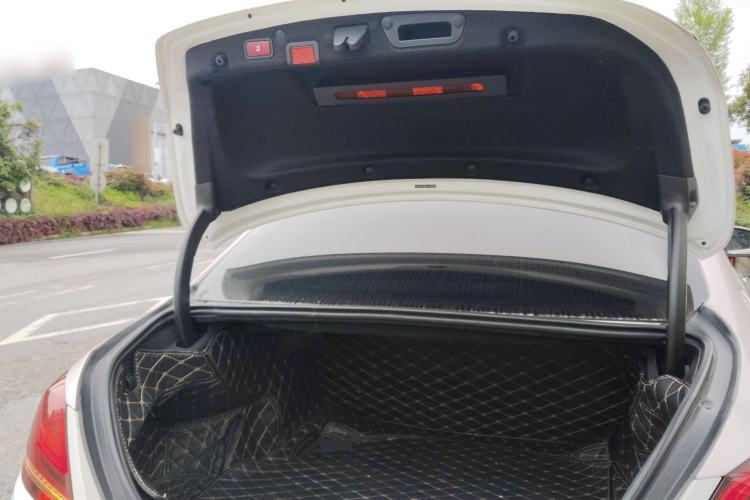 Used Mercedes-Benz C-Class 2020 Restyled C 260 L Sport Edition Trunk