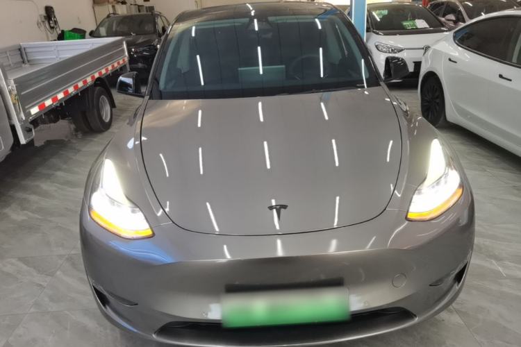 Used Tesla Model Y 2023 Long-Range All-Wheel-Drive Version