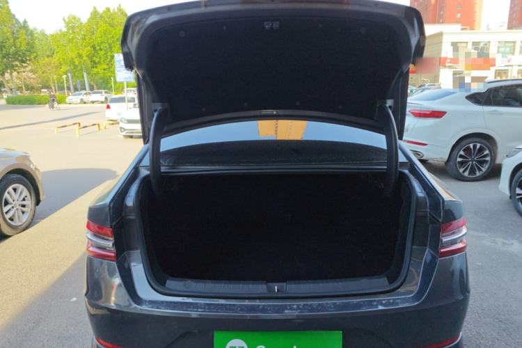 Used BYD Qin Pro 2018 1.5TI Automatic Smart Connect FENGSHANG Model
