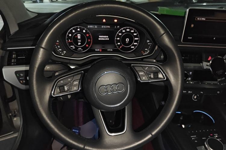 Used Audi A4L 2018 30th Anniversary Edition 40 TFSI Fashion Model