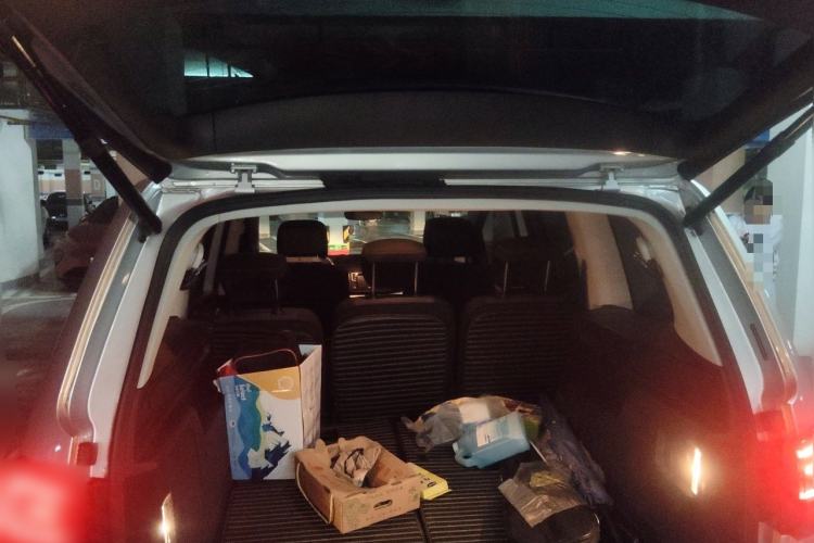 Used Volkswagen Sharan 2018 380TSI Comfort Edition 7-Seater Trunk