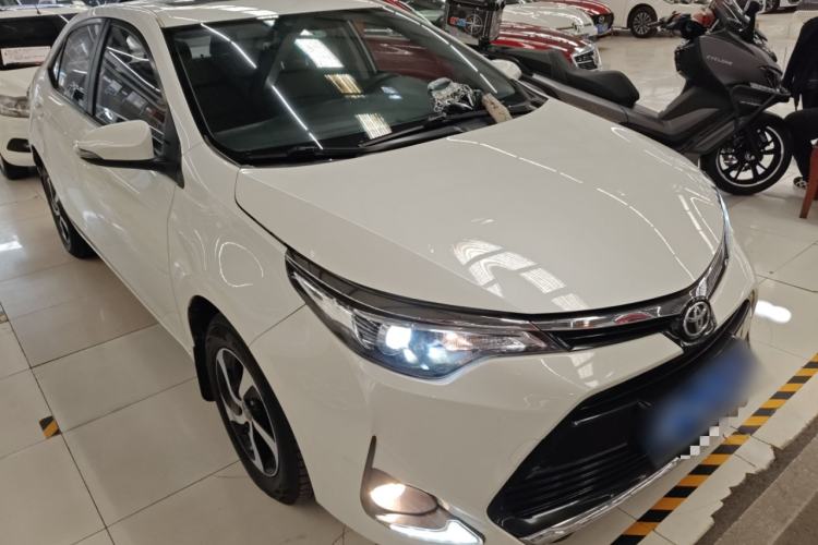 Used Toyota Levin 2017 Revised 185T CVT Elite Edition China V Standard Front Right 45 Deg