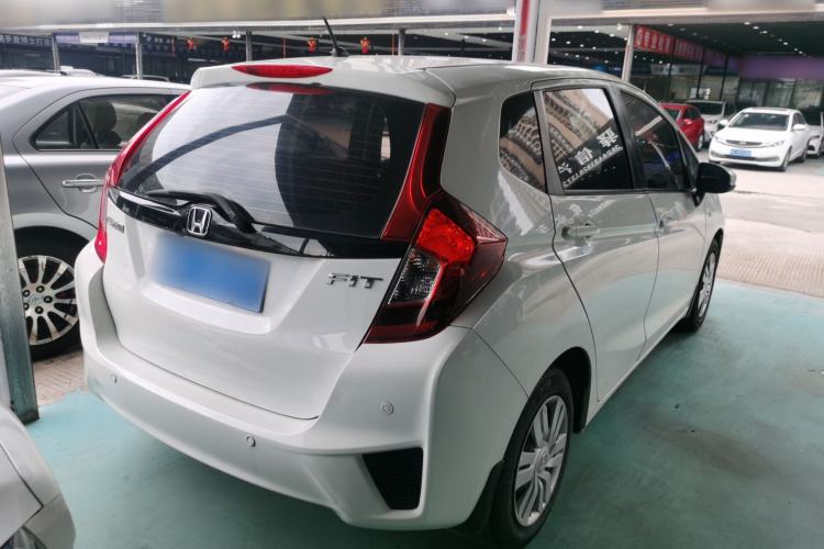 Used Honda Fit 2016 1.5L LXS CVT Comfort Sunroof Version Rear Right 45 Deg