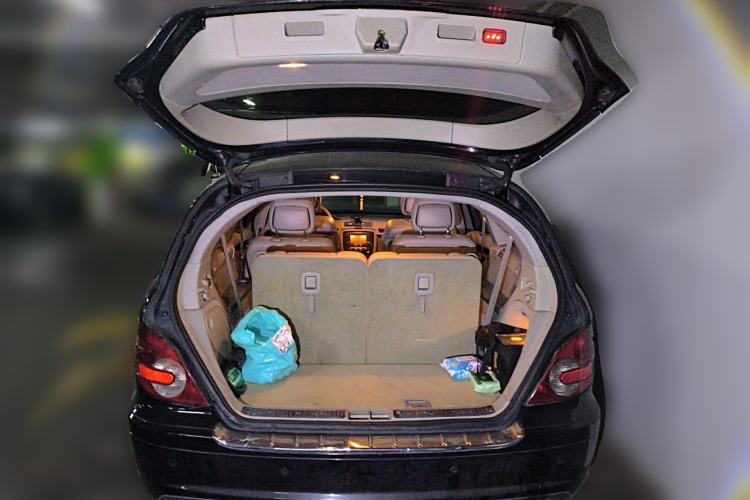 Used Mercedes-Benz R-Class 2007 R 350 L 4MATIC Trunk