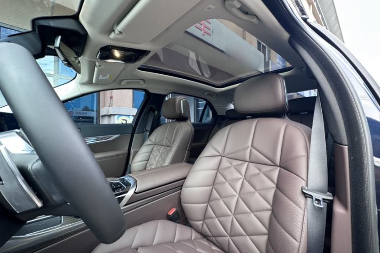 Used BMW 7 Series 2023 740Li Leading Model M Sport Package Interior 4