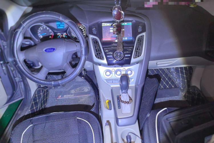 Used Ford Focus 2012 Sedan 1.6L Automatic Comfort Model
