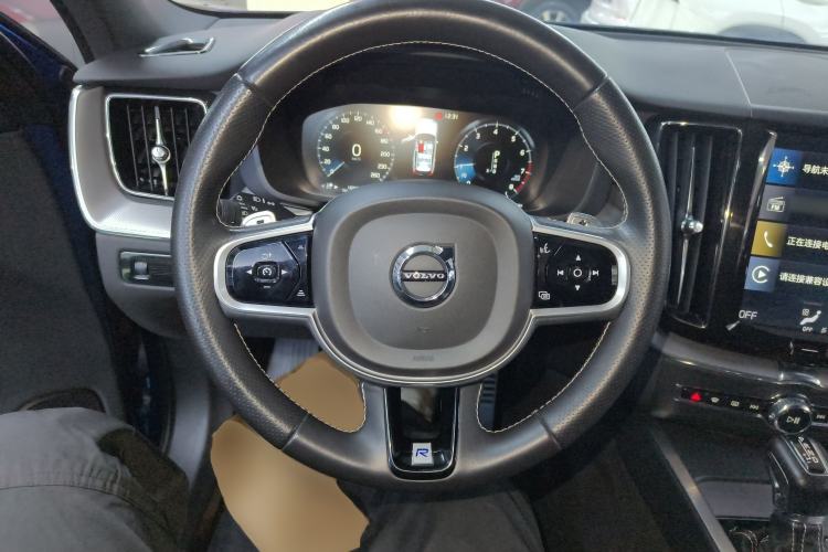 Used Volvo XC60 2018 T5 4x4 Smart & Sporty Edition