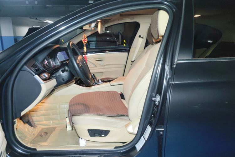 Used BMW 5 Series 2012 523Li Luxury Model
