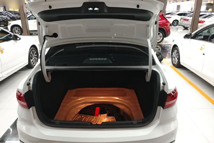 Used Volkswagen Lavida 2024 300TSI DSG Starry Sky Leading Edition
