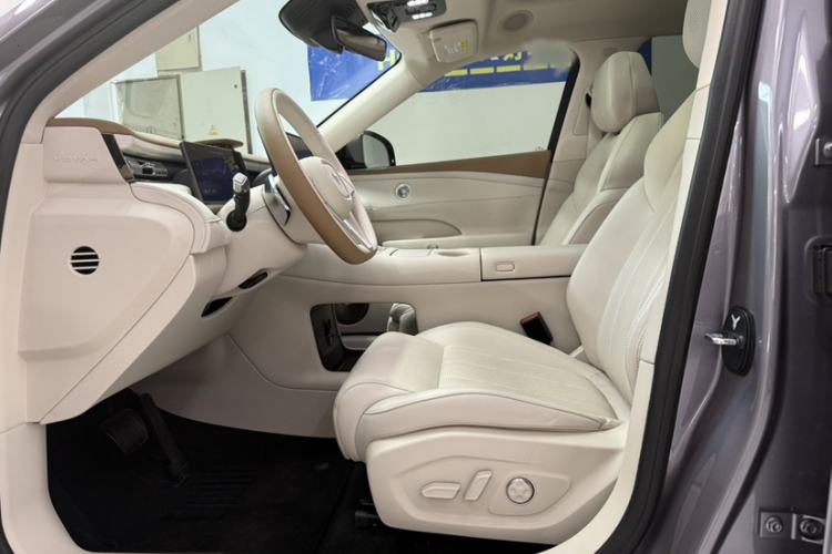 Used VOYAH FREE 2025 Model FREE+ Four-Wheel-Drive Qiankun Edition Interior 1