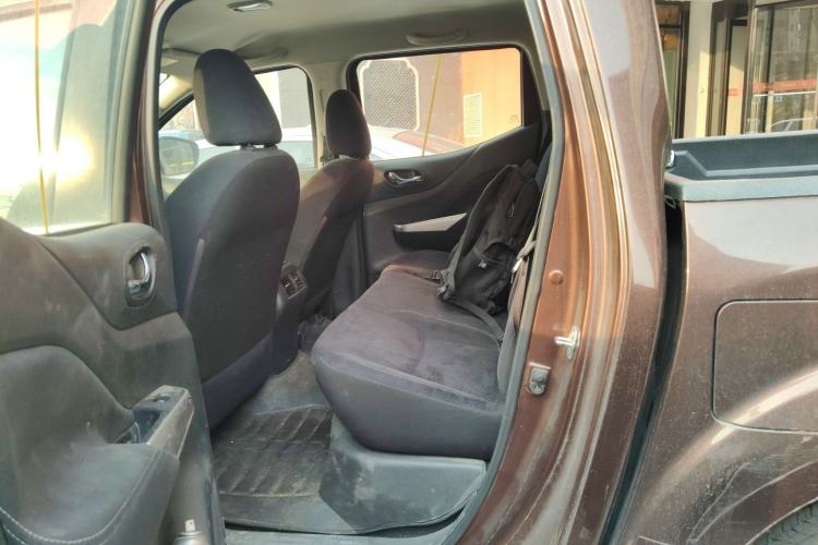 Used Nissan Navara 2017 2.5L Automatic 4x4 Luxury Edition QR25