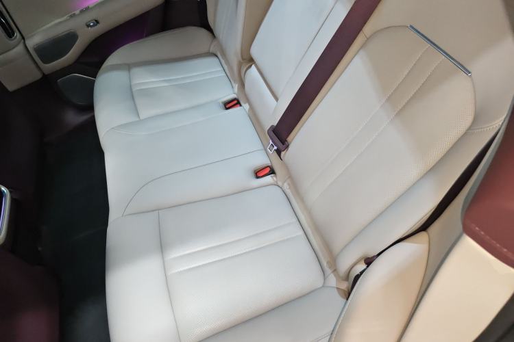 Used Xiaomi Auto YU7 2025 Ultra-Long Range High-Performance All-Wheel-Drive Max Edition