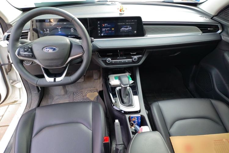 Used Ford Escort 2021 1.5L Automatic Diamond Edition Center Console