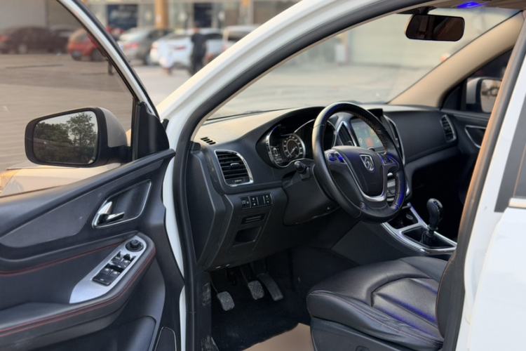 Used Baojun 560 2016 1.8L Manual Luxury Edition
