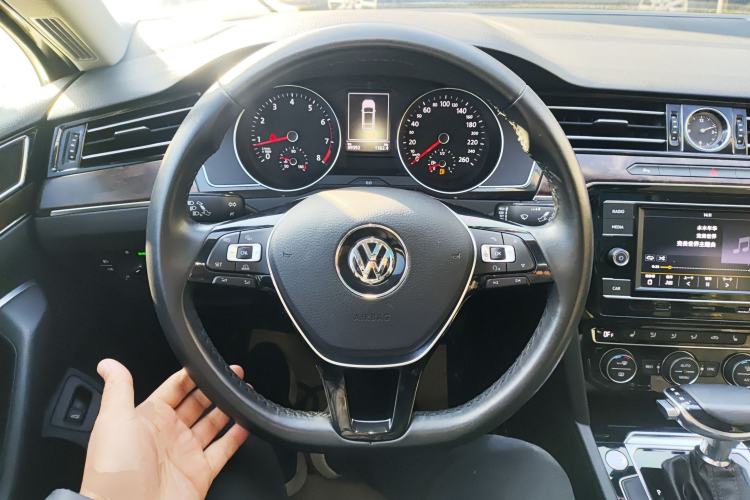 Used Volkswagen Magotan 2018 330TSI DSG Luxury Model