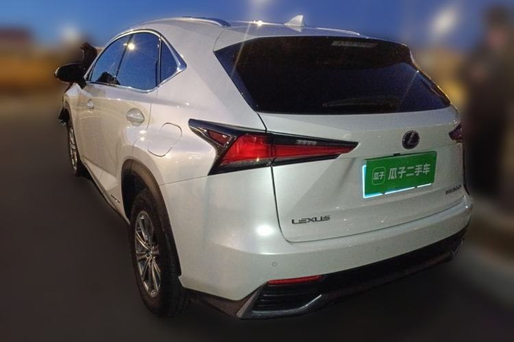Used Lexus NX 2018 300h Front-Wheel-Drive FENGSHANG Version China V Emission Standard
