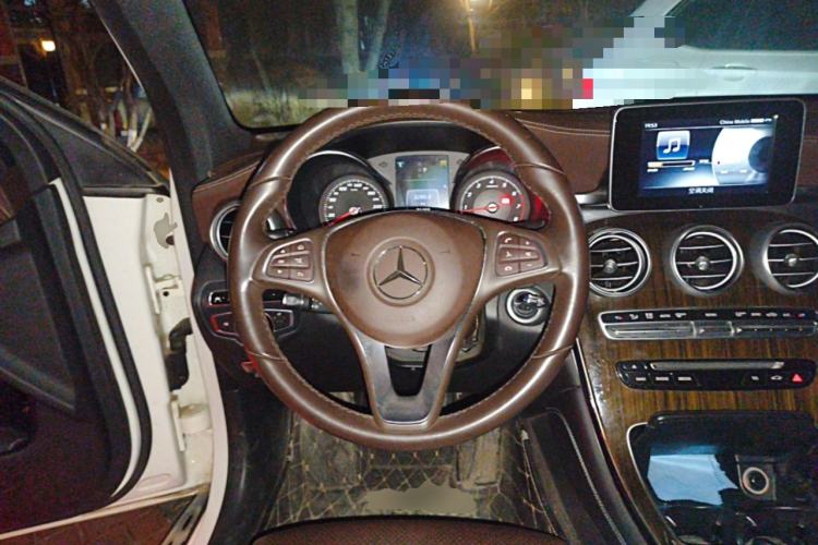 Used Mercedes-Benz GLC 2016 GLC 260 4MATIC Luxury Model