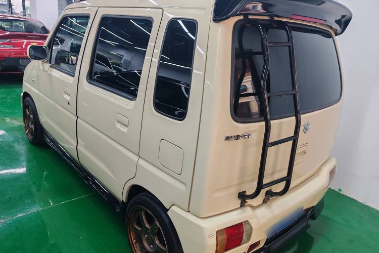 Used Suzuki Wagon R 2019 Revised Version 1.4L Manual – Deluxe Edition
