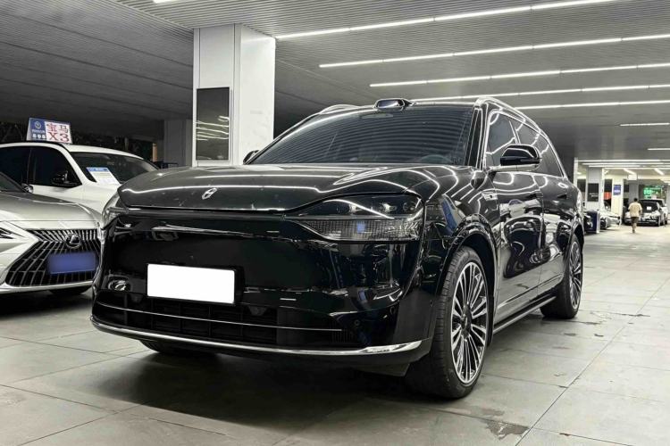 Used Hima AITO M9 2024 Range-Extended Ultra Version 42 kWh 6-Seater Model Front Left 45 Deg