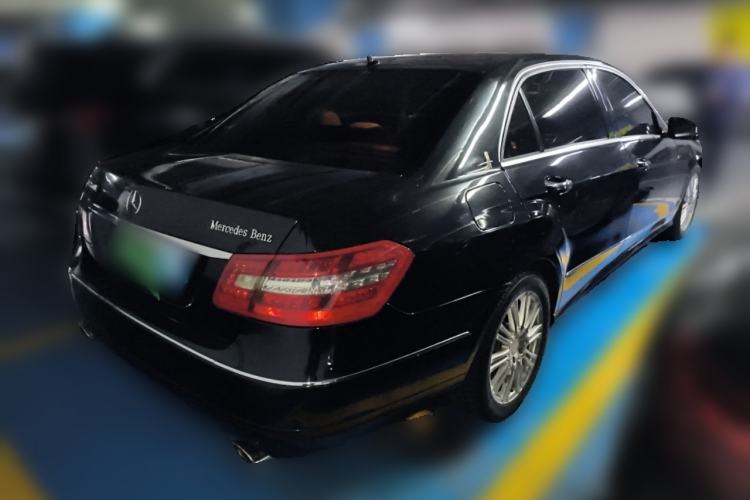 Used Mercedes-Benz E-Class 2013 E 260 L CGI Elegant Model
