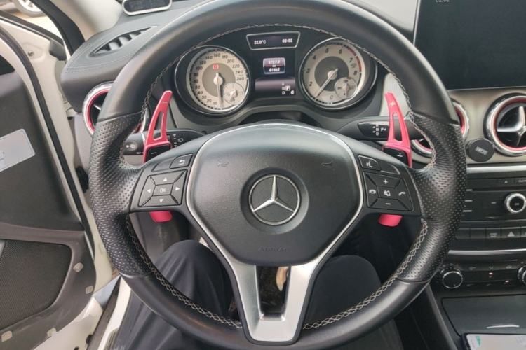 Used Mercedes-Benz GLA 2016 GLA 200 Fashion Model Steering Wheel