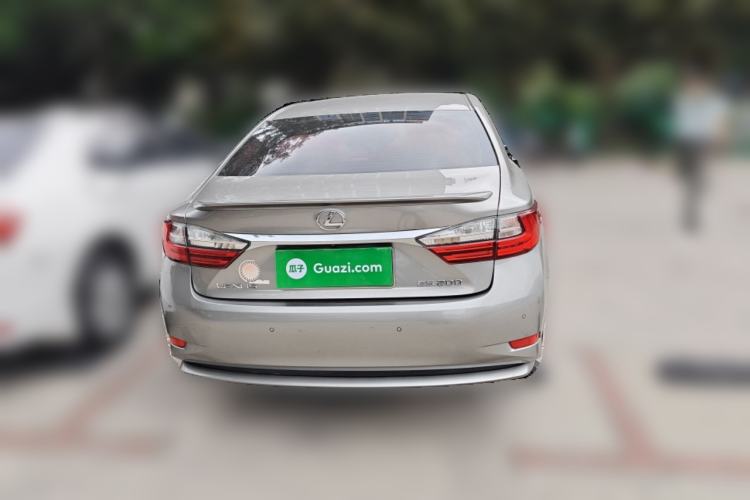 Used Lexus ES 2015 200 Elite Edition Rear