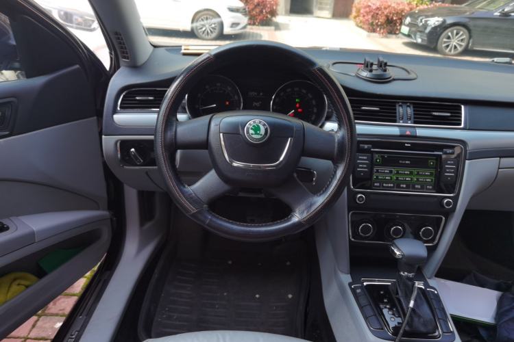 Used Skoda Superb 2009 1.8TSI Automatic Elegant Edition Steering Wheel