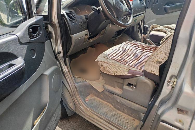 Used FORTHING Lingzhi 2012 Commercial Version 1.6L Base Model
