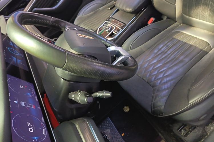 Used Hongqi HS5 2022 Revised Version 2.0T Smart Connect Flagship Edition