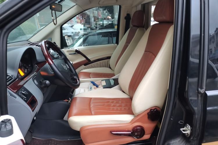 Used Mercedes-Benz Vito 2013 3.0L Elite Edition Left Front Seat