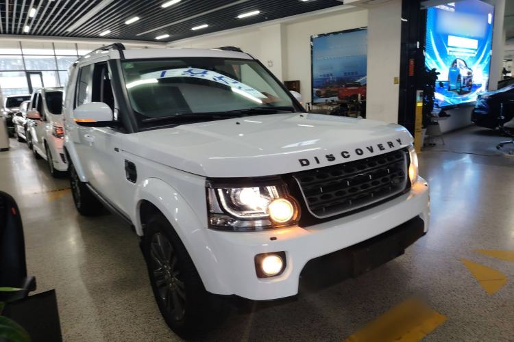 Used Land Rover Discovery 2016 3.0 SC Obsidian Black Heritage Edition SE