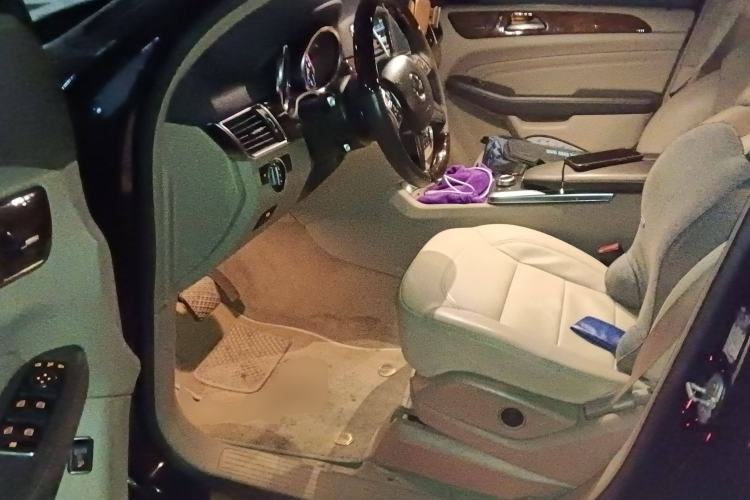 Used Mercedes-Benz M-Class 2012 ML 350 Sport Edition Driver Seat