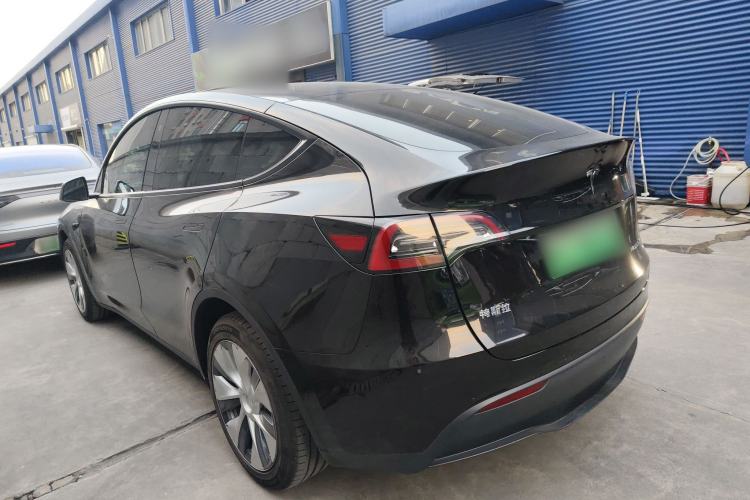 Used Tesla Model Y 2021 Long-Range All-Wheel-Drive Version 3D7