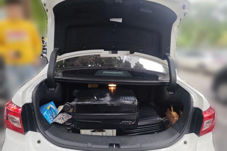 Used BYD Qin New Energy 2015 1.5T Dual-Crown Flagship Plus Edition Trunk